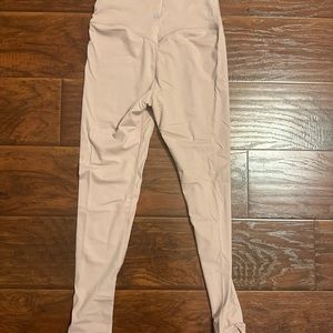 LULULEMON LIGHT PINK LEGGINGS
